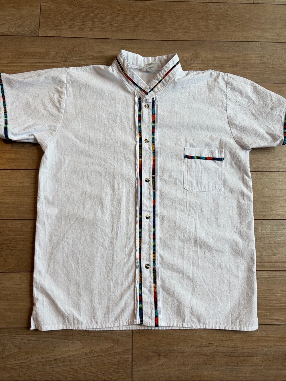Mexican Guayabera Men's White Short-Sleeve Shirt with Multicolor Trim